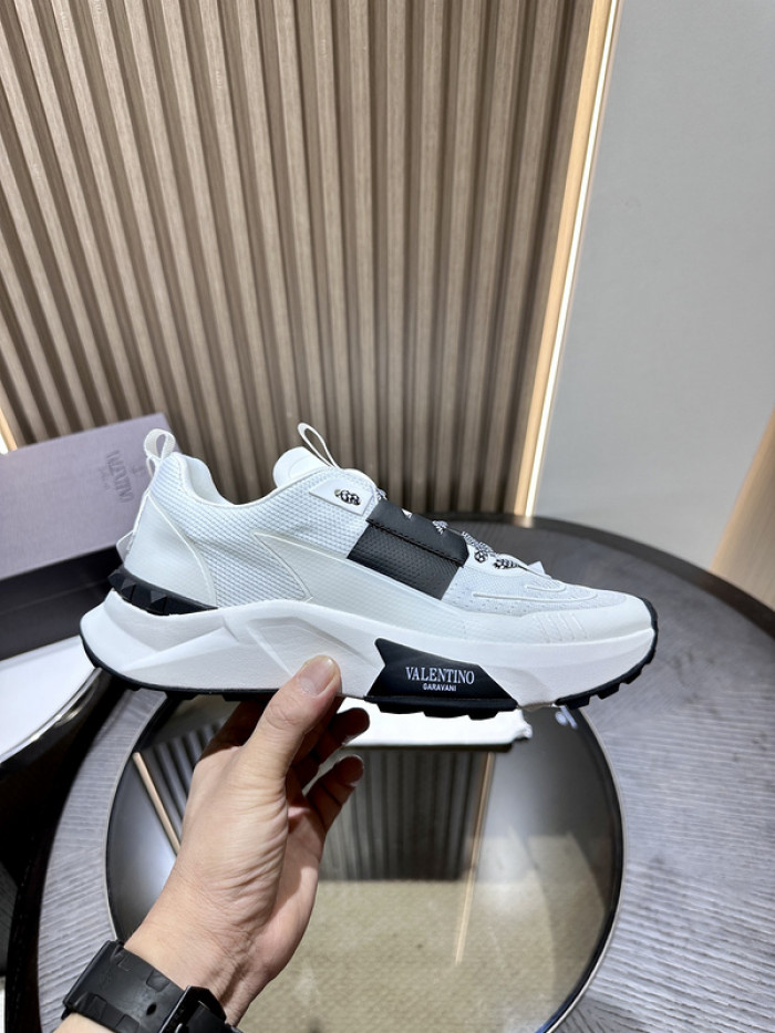 Va1e*ntin0 garavani sneaker