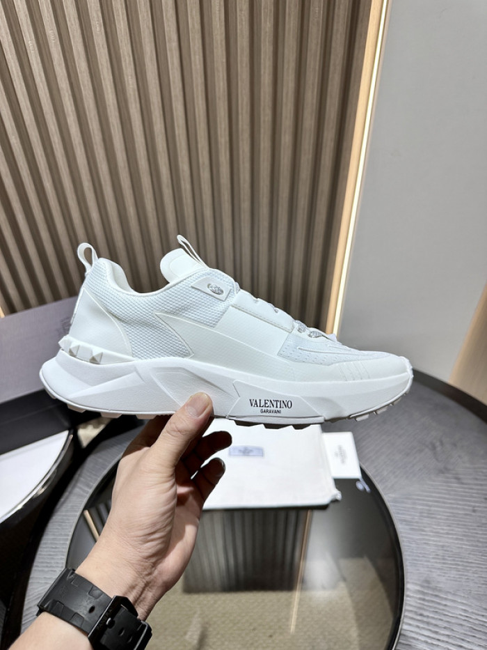 Va1e*ntin0 garavani sneaker