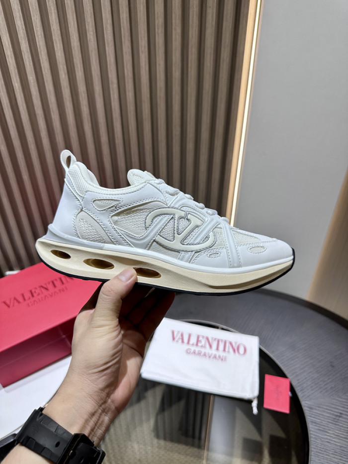 Va1e*ntin0 garavani sneaker