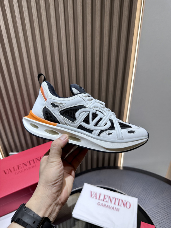 Va1e*ntin0 garavani sneaker