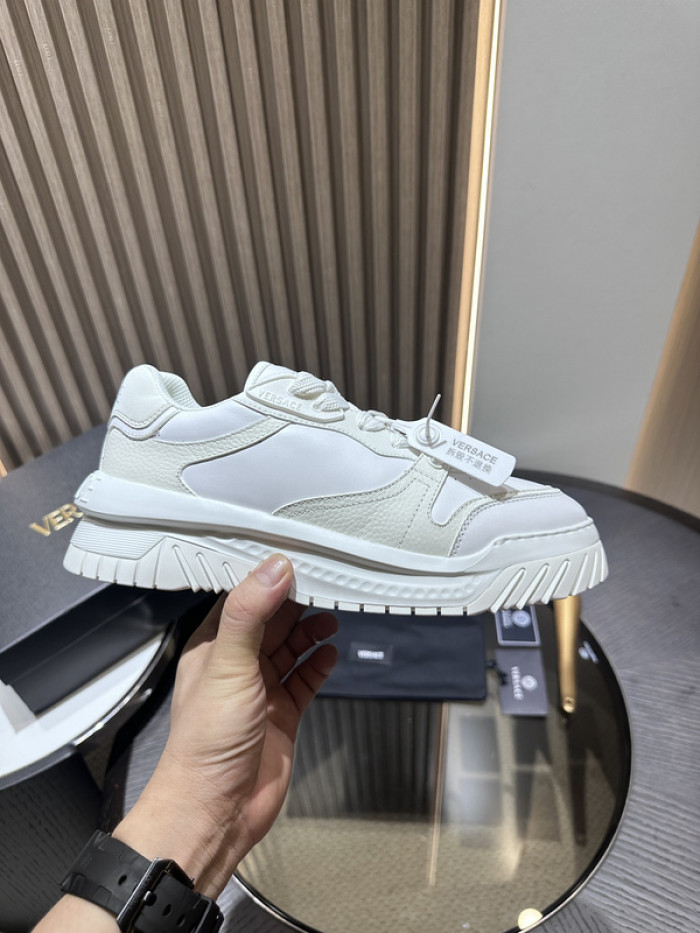 Va1e*ntin0 garavani sneaker