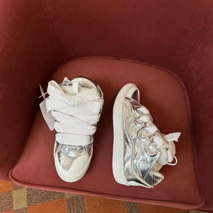 Lanu1n curb sneaker