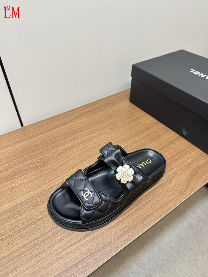 CN Slide Sandal