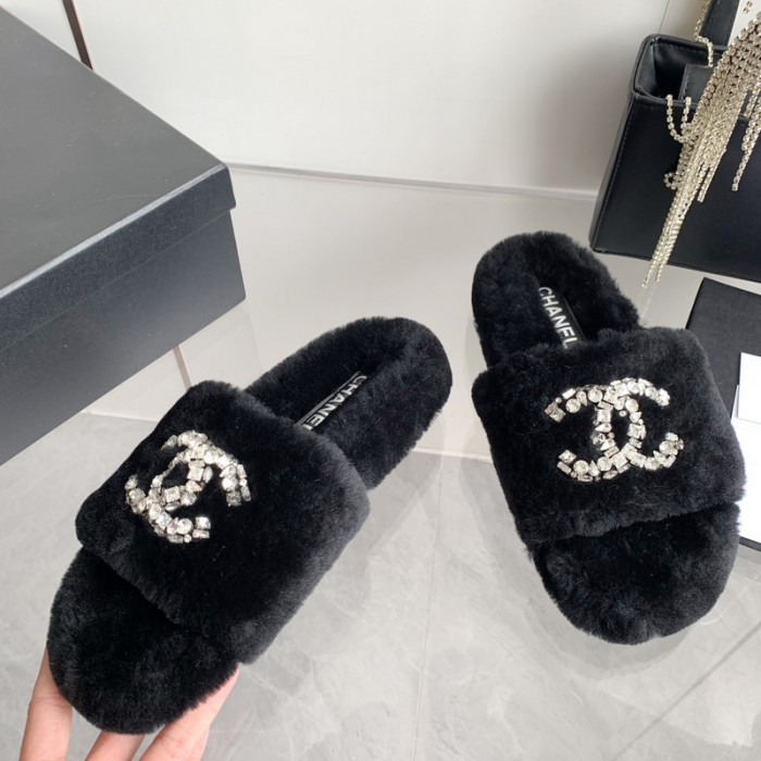 CN Slide Sandal