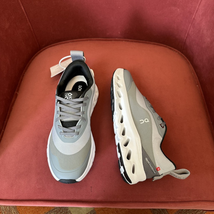 L0ew* sneaker
