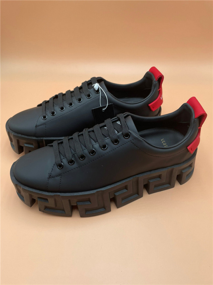 VRCE Sneaker