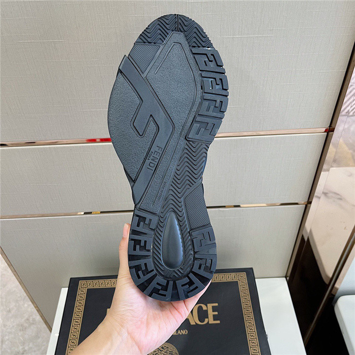 VRCE Sneaker