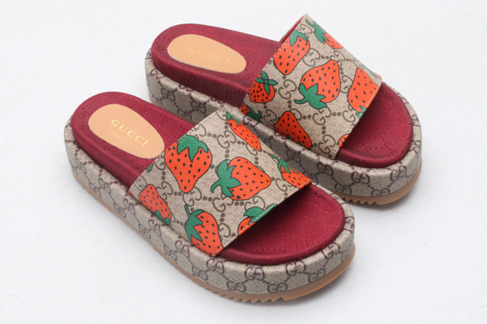 GCI GG Slide Sandal