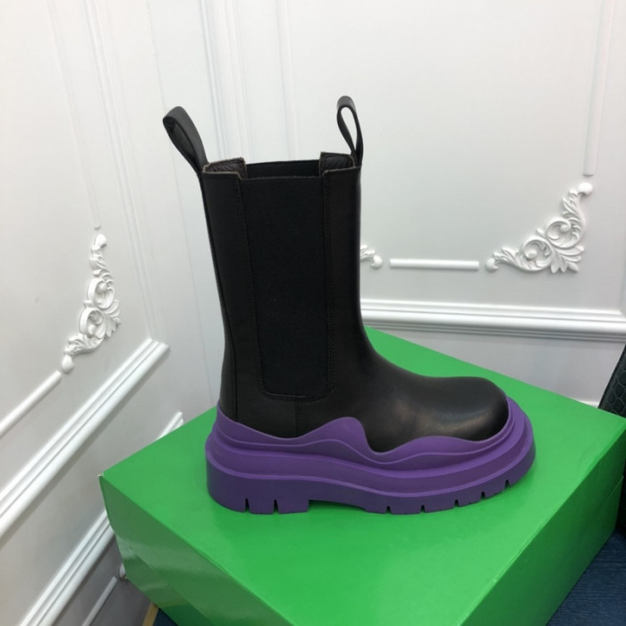 Bo*te*ga ve*ne*ta chelsea tire leather high boot