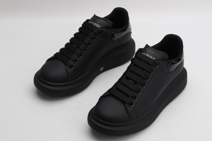 ALEXMQ Sneakers