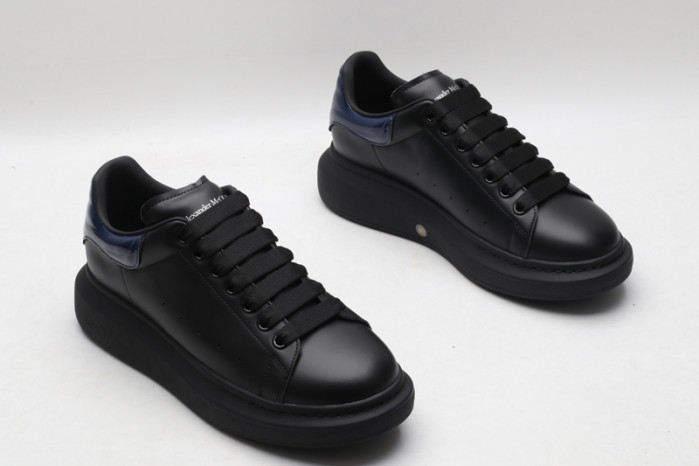 ALEXMQ Sneakers