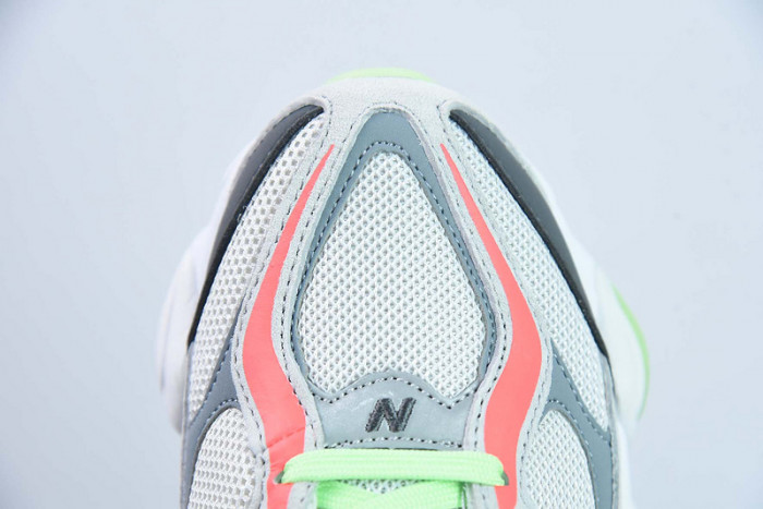 new Ba1an*e 9060 dtlr glow men