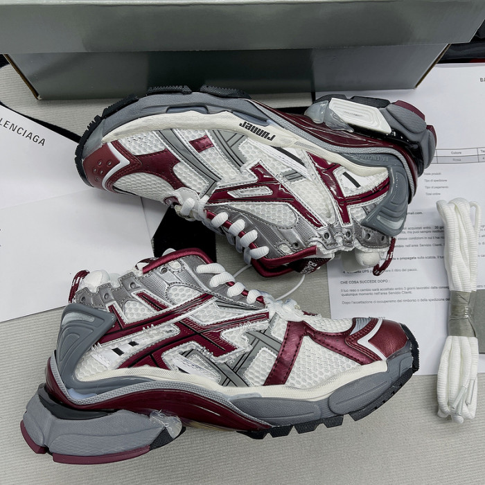 BALCIA RUNNER SNEAKER