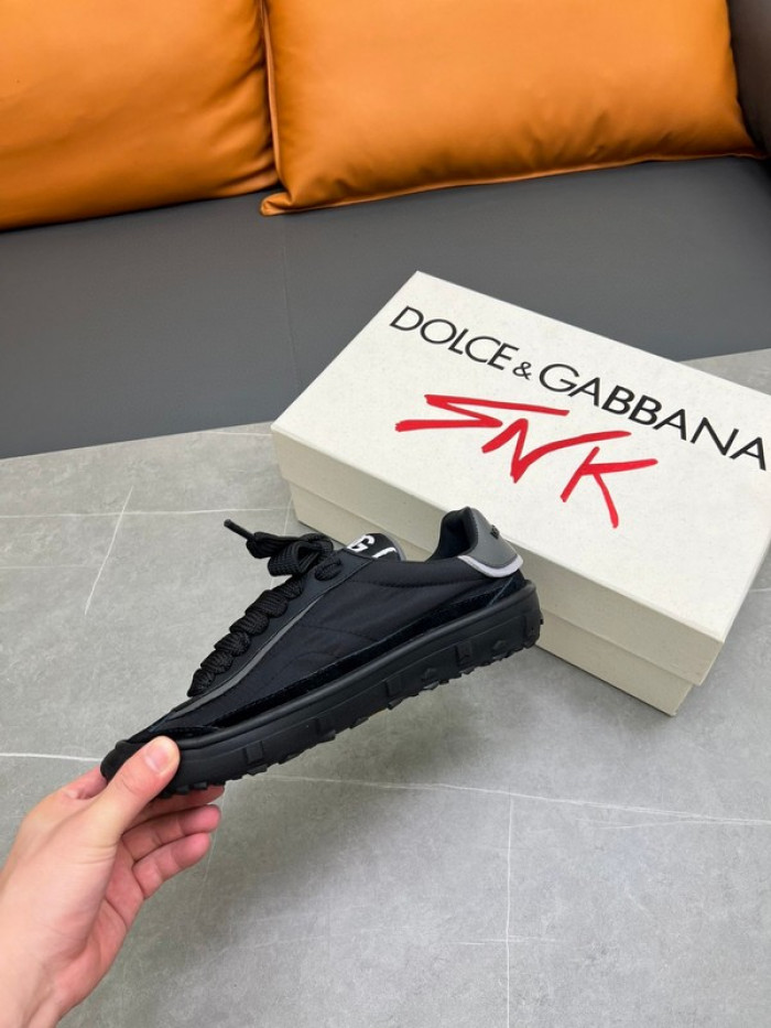DG SNEAKER