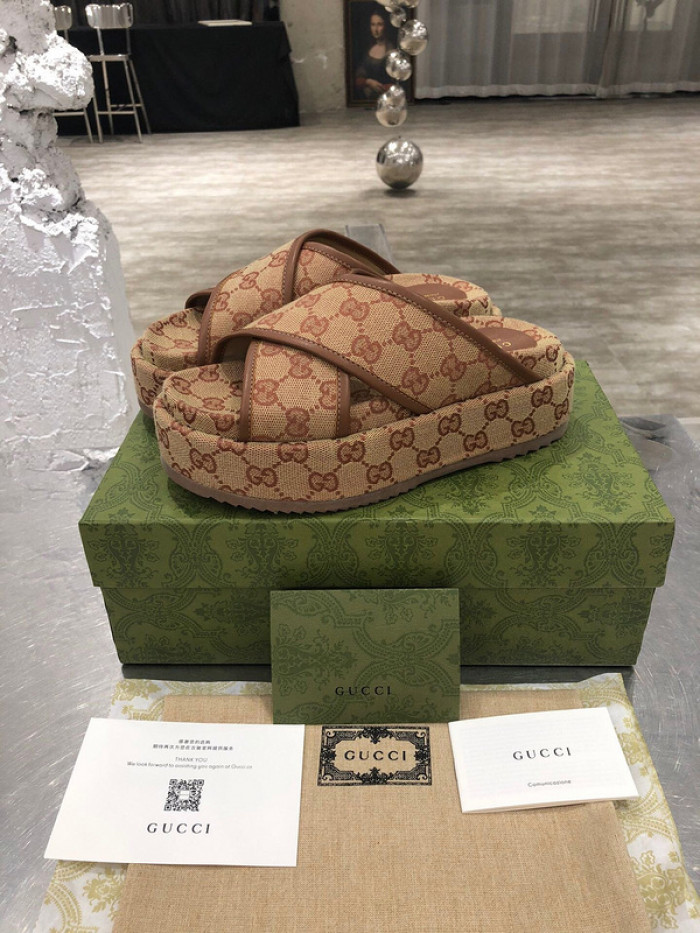 GCI GG Slide Sandal