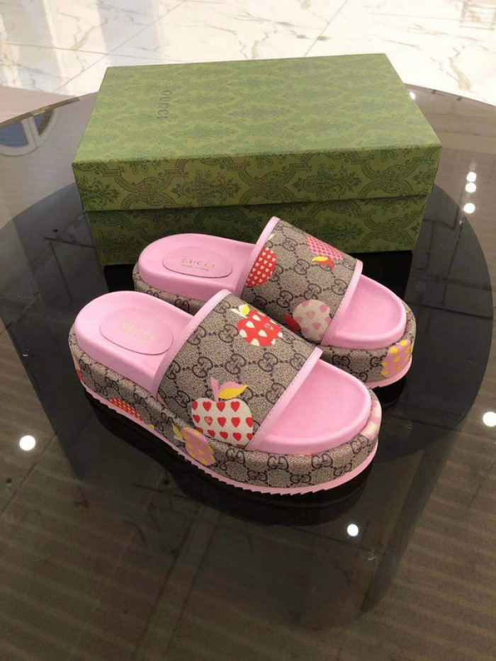 GCI GG Slide Sandal