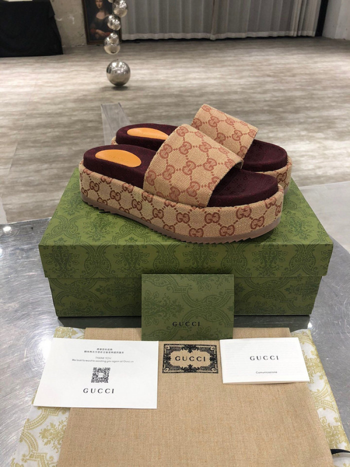 GCI GG Slide Sandal