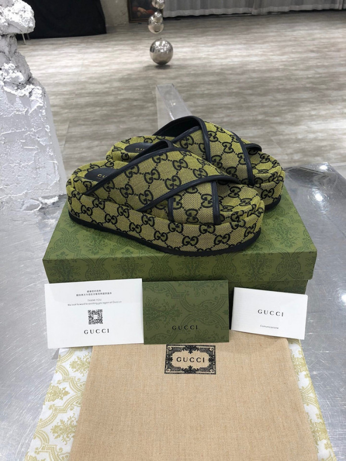 GCI GG Slide Sandal