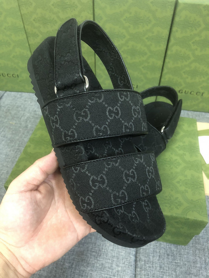 GCI GG Slide Sandal
