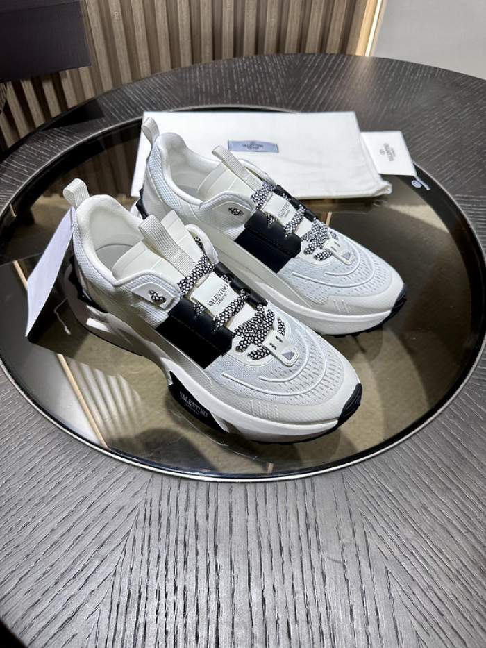 Va1e*ntin0 garavani sneaker
