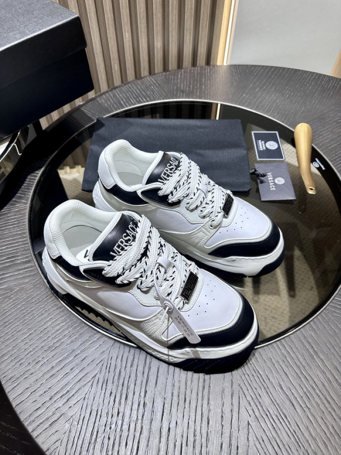 Va1e*ntin0 garavani sneaker