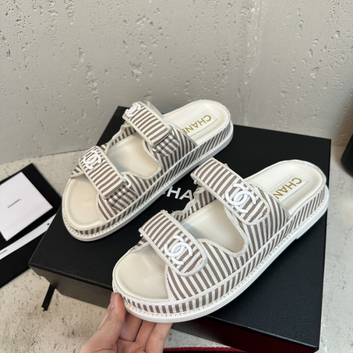 CN Slide Sandal