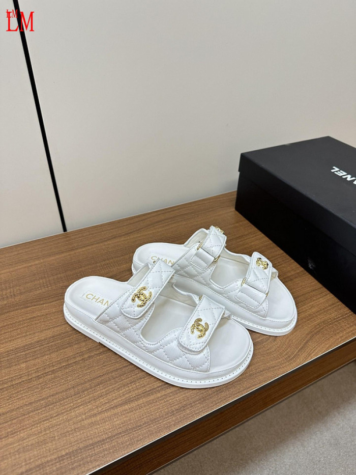 CN Slide Sandal