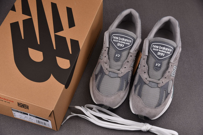 new Ba1an*e 991v2 og 