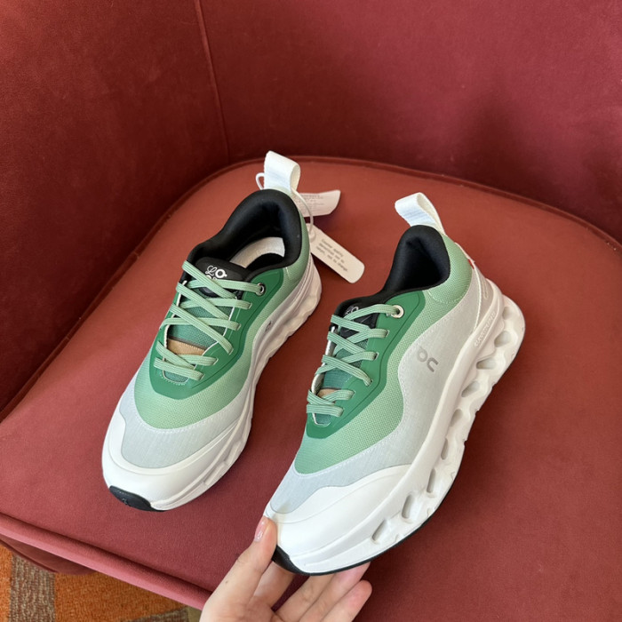 L0ew* sneaker