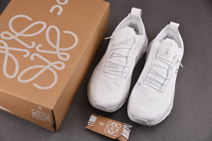 L0ew* sneaker