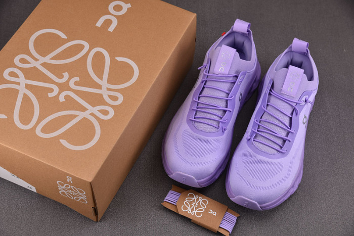 L0ew* sneaker