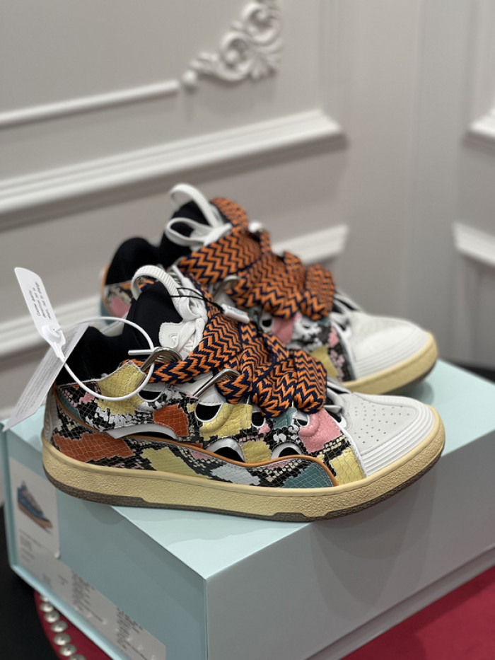 Lanu1n curb sneaker