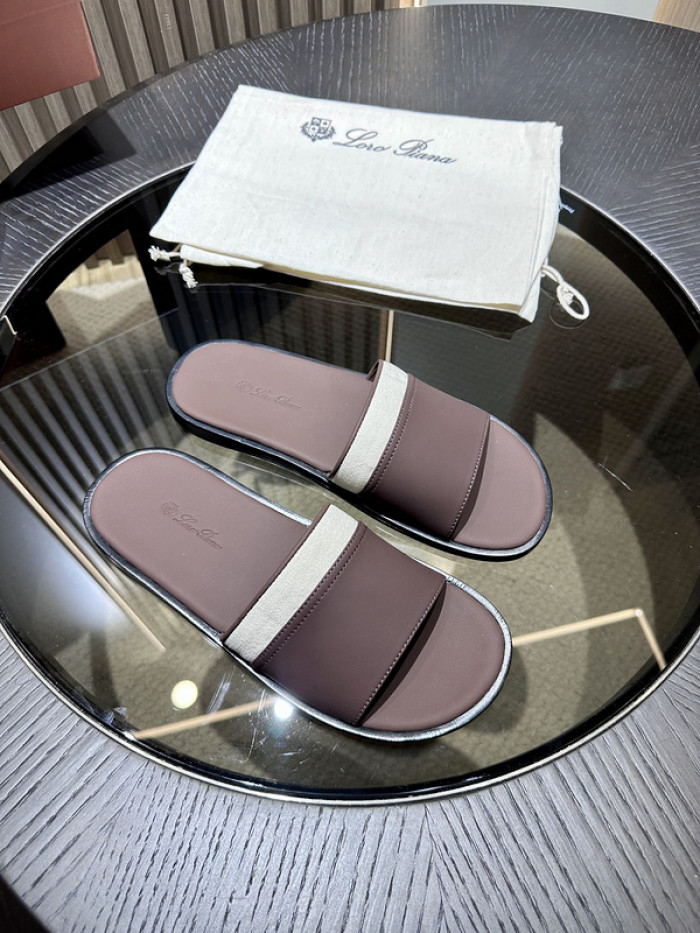 L0r0 P1ana sandal