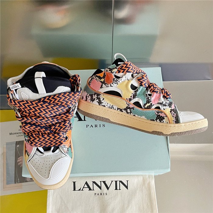Lanu1n curb sneaker