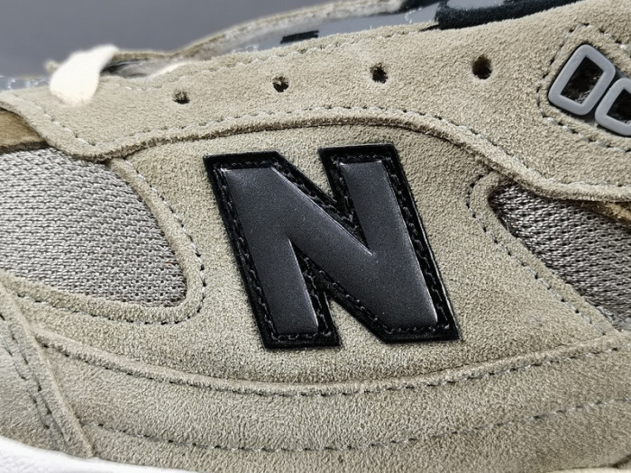 new Ba1an*e 991 made in uk x jjjjound "grey olive" m991jja