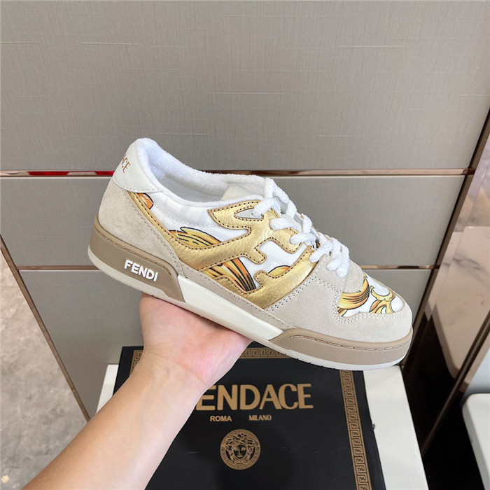 VRCE Sneaker