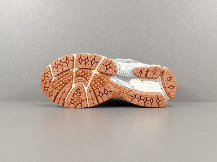 atmos × new Ba1an*e 2002r oasis m2002ram