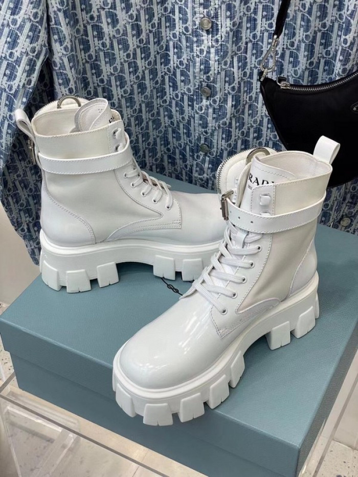 Pra*a boots