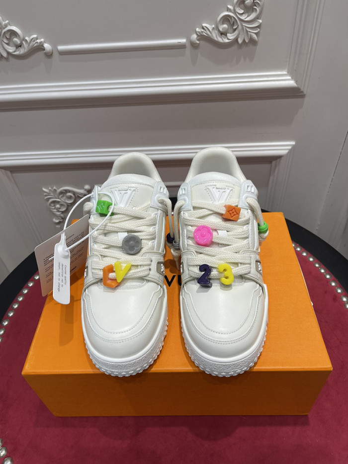 LUSV SNEAKERS