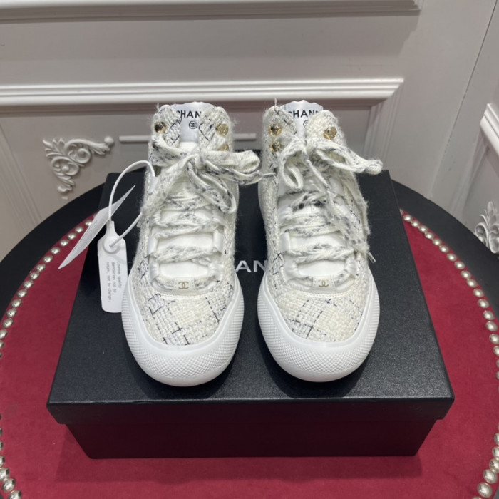 CHNL Sneaker