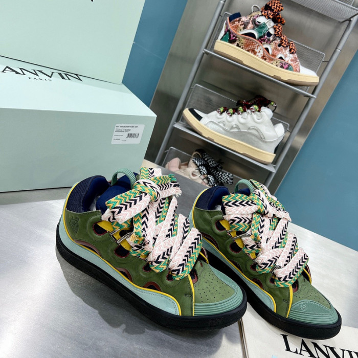 Lanu1n curb sneaker