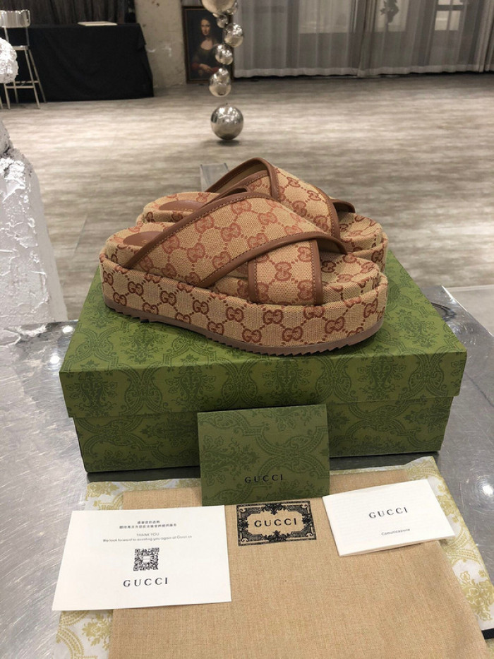 GCI GG Slide Sandal