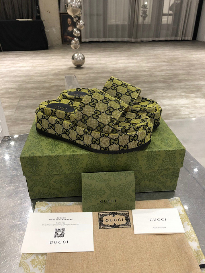 GCI GG Slide Sandal