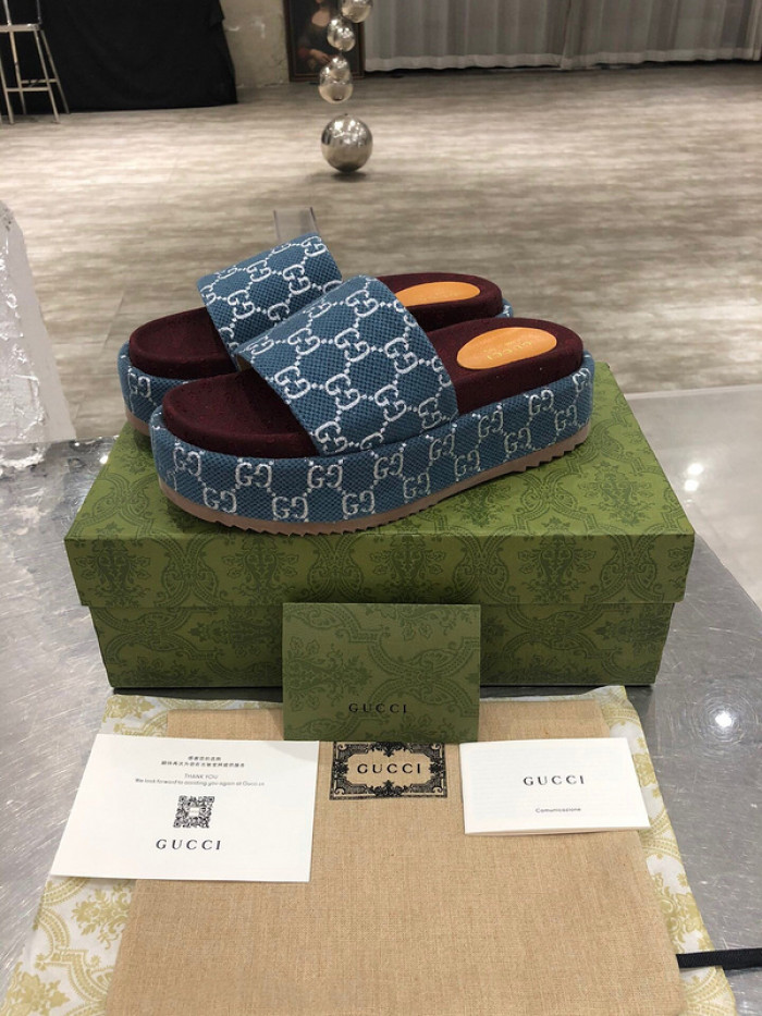 GCI GG Slide Sandal