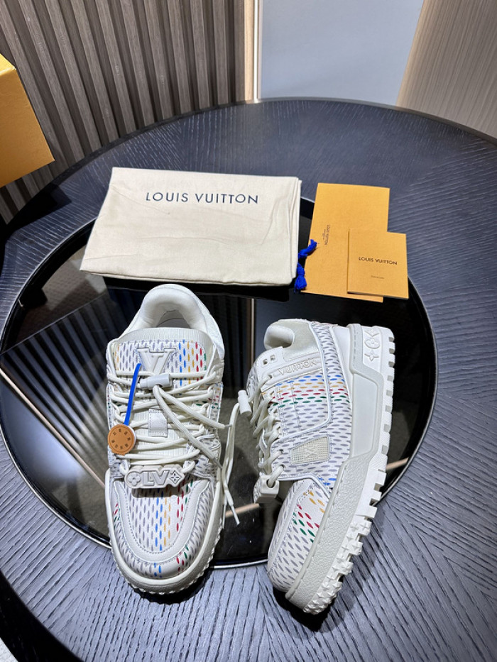 LUSV SNEAKERS