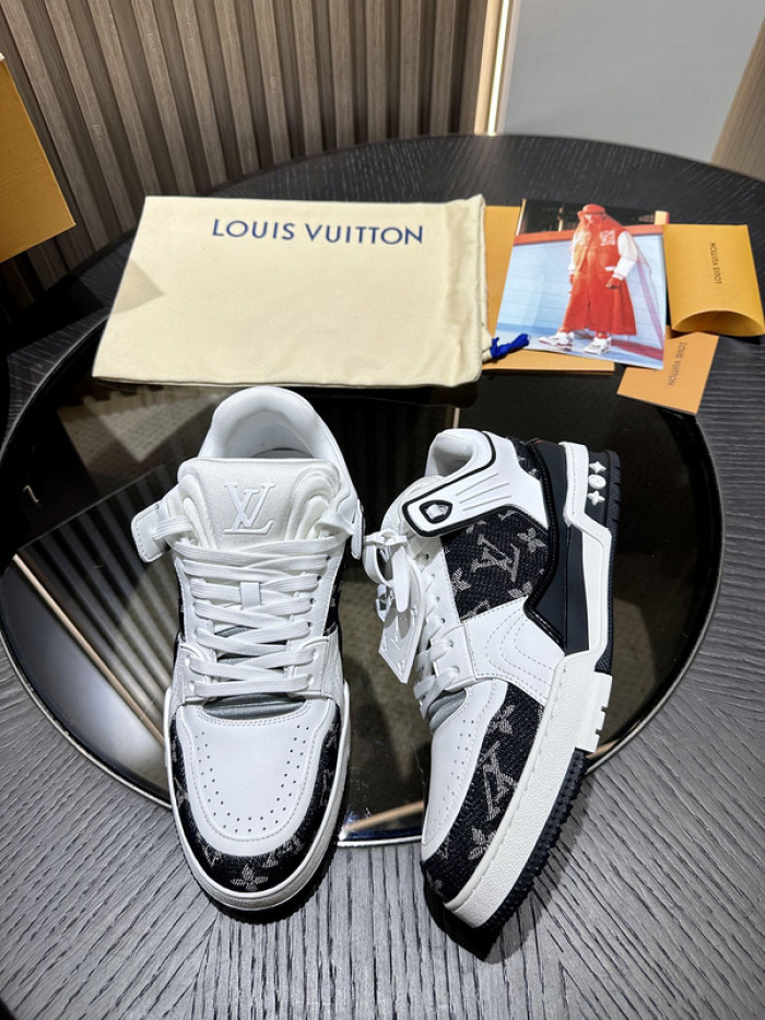 LUSV SNEAKERS