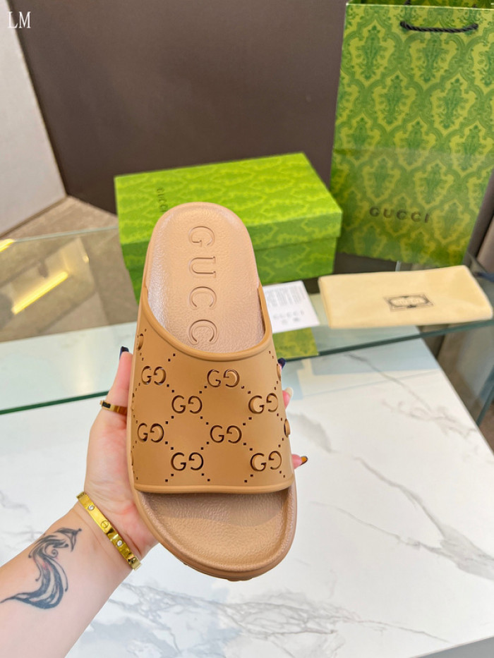 GCI GG Slide Sandal