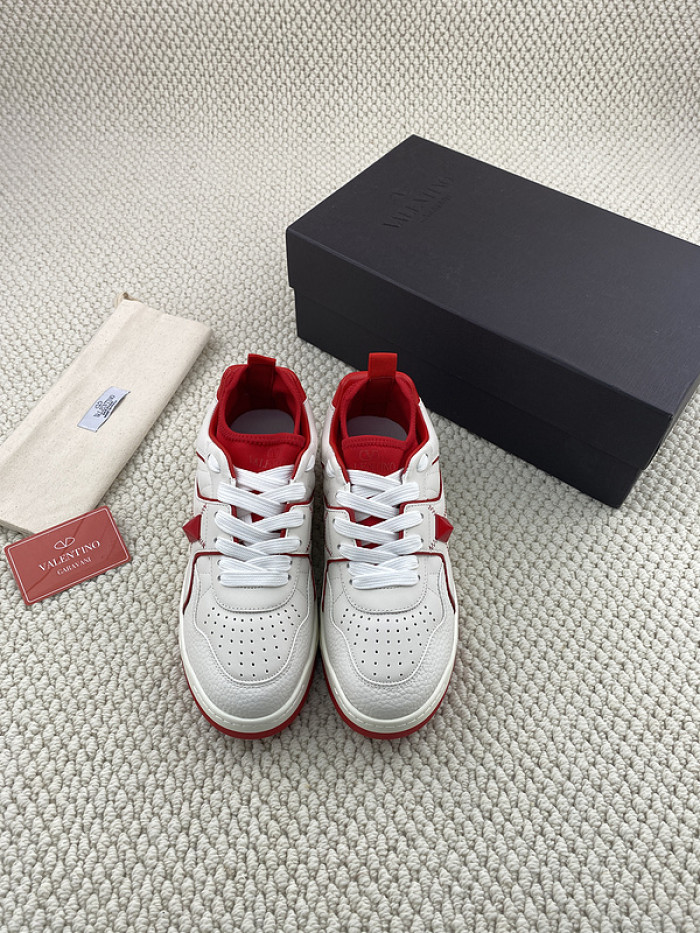 Va1e*ntin0 garavani sneaker