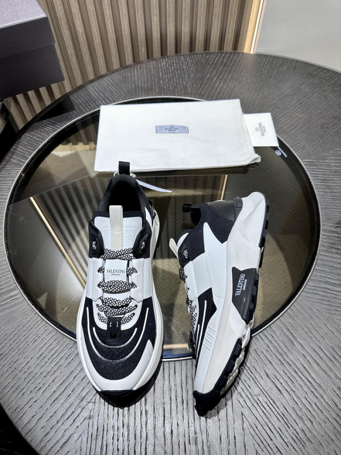 Va1e*ntin0 garavani sneaker