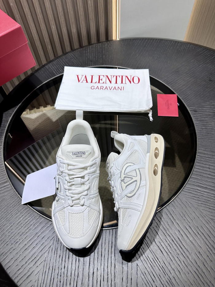Va1e*ntin0 garavani sneaker